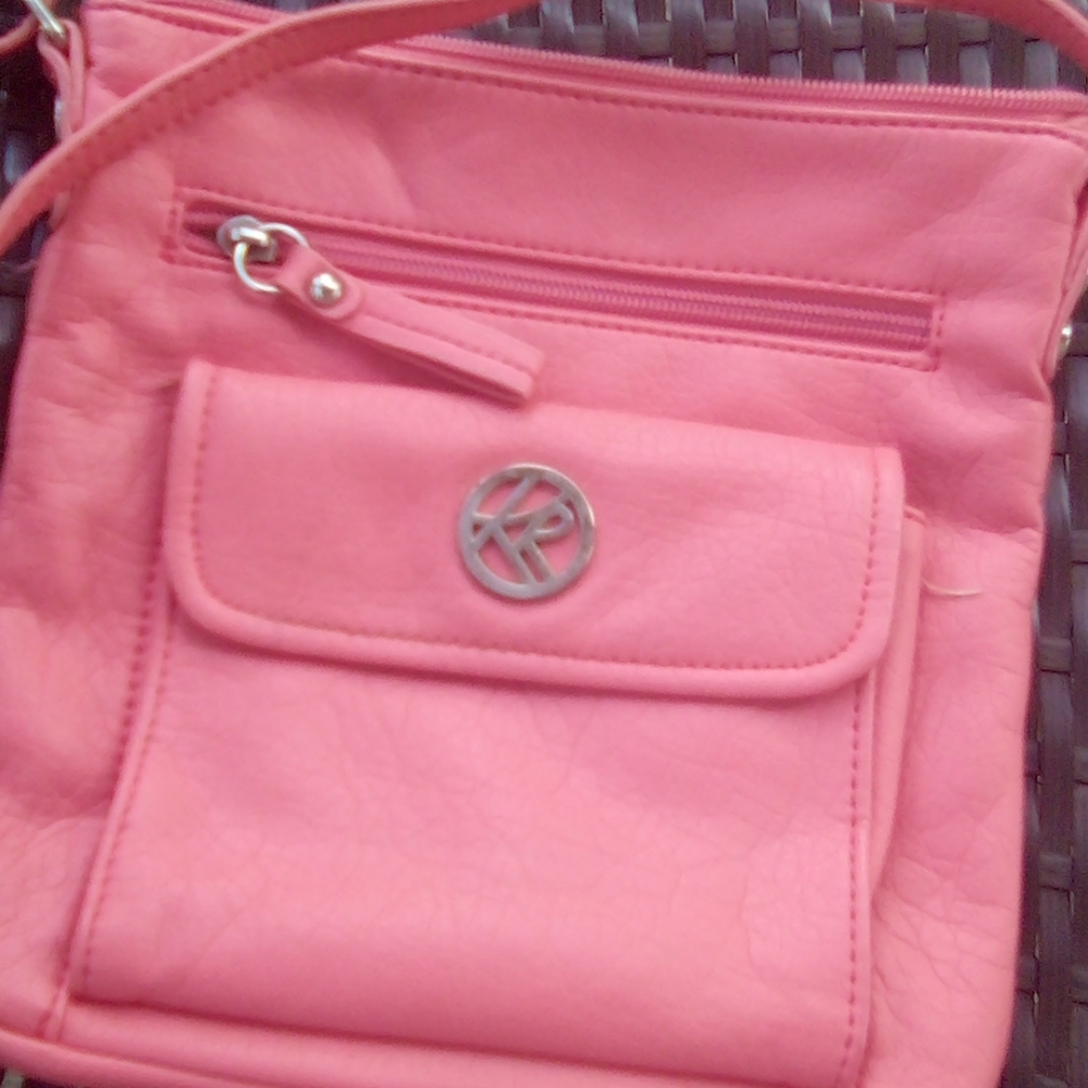 Pink Purse - Picture 4 of 4